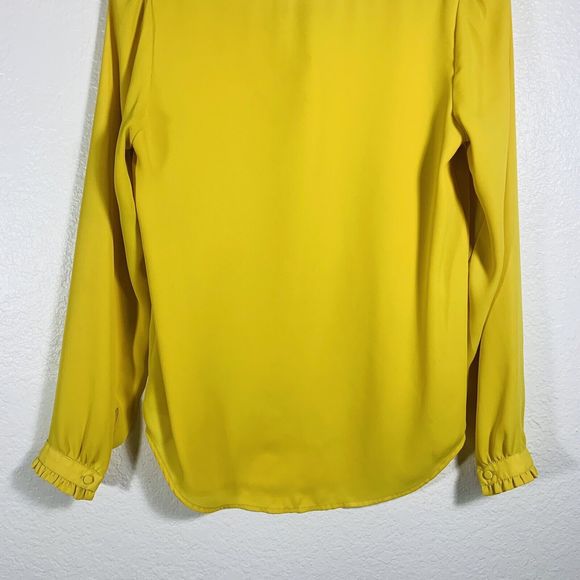 LOFT Yellow Quarter Button Ruffle Sleeve Cuff Blouse Size XS Women’s - Picture 6 of 9